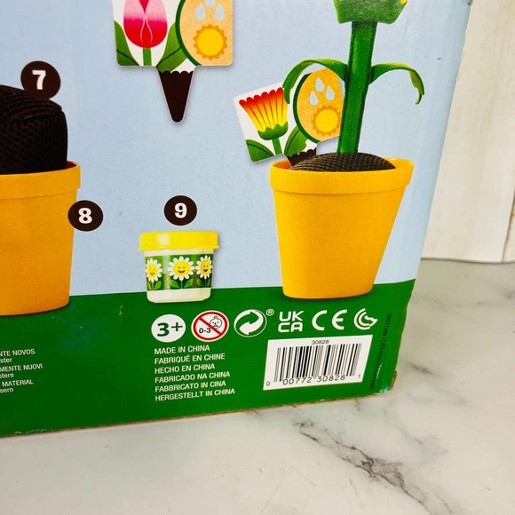 Melissa and Doug Let's Explore Flower Gardening Play Set 16 pc Spring Summer - Picture 7 of 8